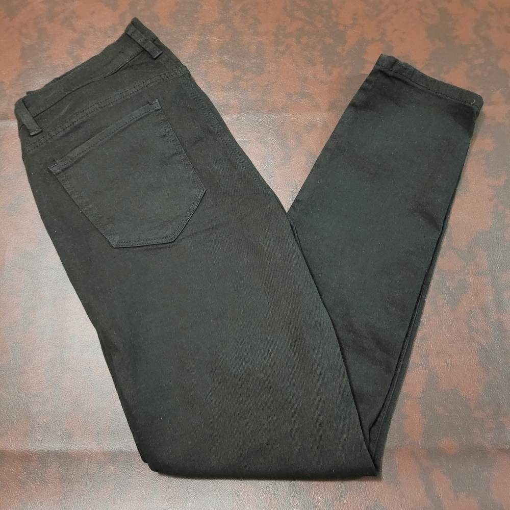 Jeans - Picture 2 of 3